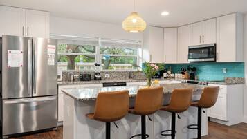 Microwave, oven, stovetop, dishwasher