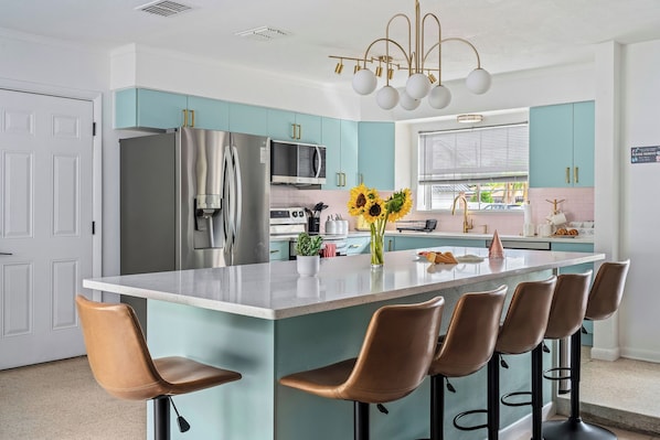 Microwave, oven, stovetop, dishwasher