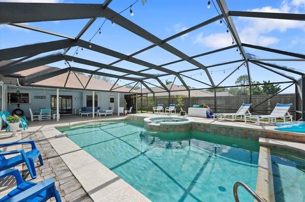 屋外プール、温水プール