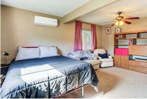2 bedrooms, WiFi, bed sheets