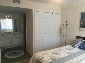 Strykejern/-brett, wi-fi og sengetøy