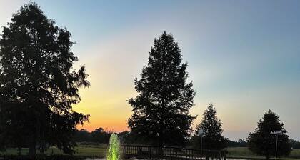Safe, secure and secluded 2-bedroom apartment outside city limits of Alexandria.
