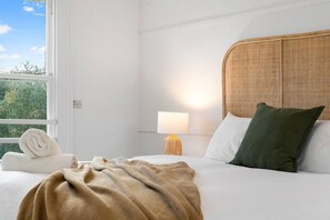 4 dormitorios, tabla de planchar con plancha, wifi y ropa de cama