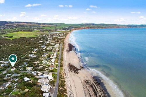 The Dingaling—Beach House Bliss with BBQ