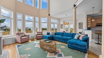 Televisión y chimenea