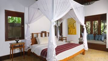 1 dormitorio, tabla de planchar con plancha, wifi y ropa de cama