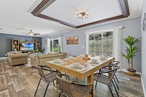 Dining - 5BR Getaway - Hot Tub, Sauna, Pool Table, Game Room & 75" TV with Scenic Views (Logan)