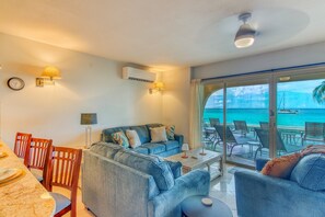 Smart TV, computer monitors