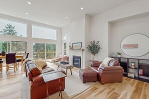 TV, fireplace, table tennis