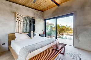 4 bedrooms, iron/ironing board, Internet, bed sheets