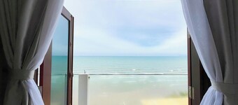 Beach Front Villa – 4BR - Bay View Resort, Mui Ne