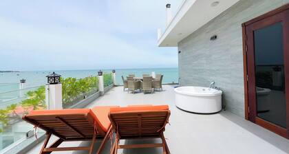Beach Front Villa – 4BR - Bay View Resort, Mui Ne