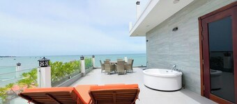 Beach Front Villa – 4BR - Bay View Resort, Mui Ne