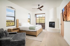 8 bedrooms, iron/ironing board, travel cot, free WiFi