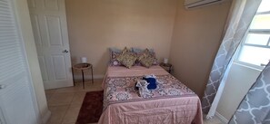 3 Schlafzimmer, Bügeleisen/Bügelbrett, WLAN, Bettwäsche