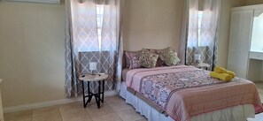 3 bedrooms, iron/ironing board, WiFi, bed sheets