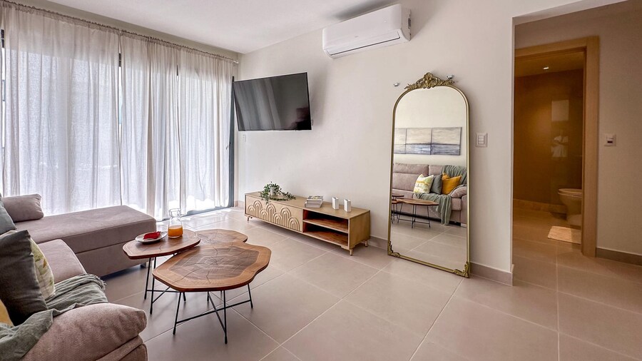 Cozy and Beautiful Apartment at the Beach