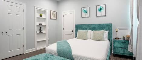 2 bedrooms, desk, iron/ironing board, free WiFi