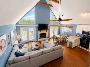 Smart TV, fireplace, ping pong, offices