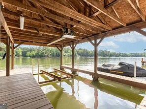 Marina - Lake Sinclair Escape - boathouse, 4 bedroom (Sparta)
