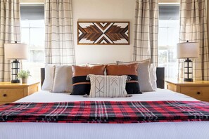 5 bedrooms, iron/ironing board, WiFi, bed sheets