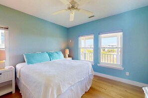 4 chambres, fer et planche à repasser, Wi-Fi gratuit, draps fournis