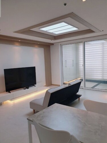 3-bedroom apartment in fabulous Daejeon with Dunsan-dong