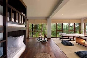 5 habitaciones, caja de seguridad en la habitación y ropa de cama