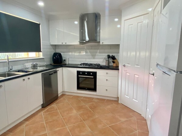 Fridge, microwave, oven, stovetop