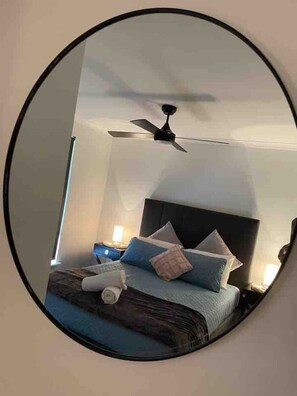 3 bedrooms, desk, iron/ironing board, WiFi