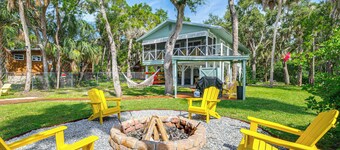 Dock, Hot Tub & Games: Crystal River Family Gem