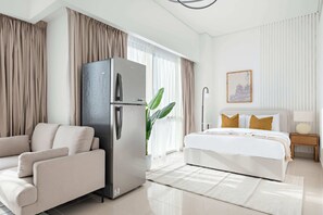 デスク、アイロン / アイロン台、WiFi、ベッドシーツ