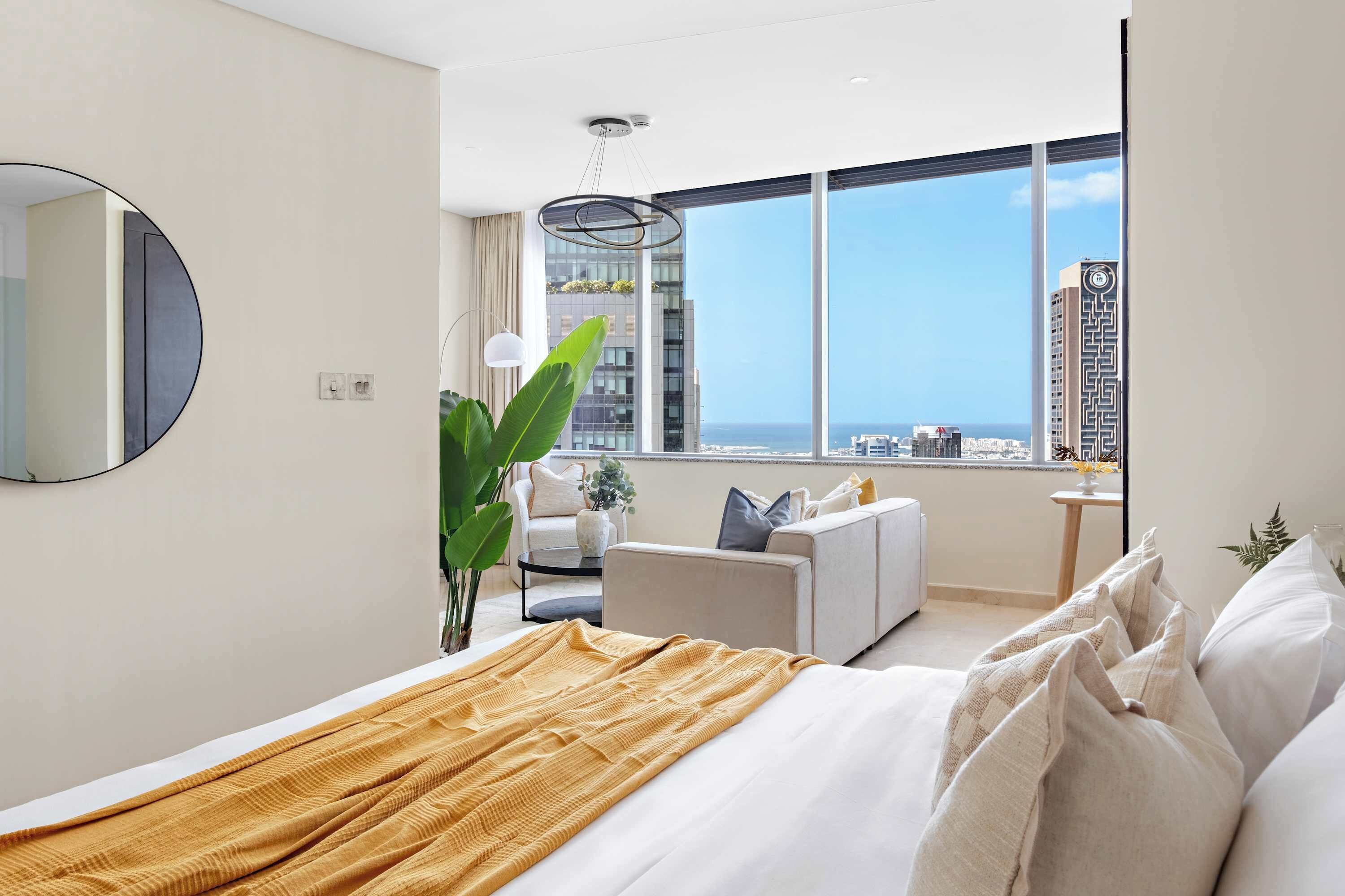 Desk, iron/ironing board, WiFi, bed sheets