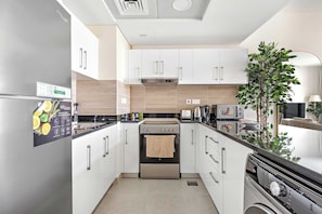 Fridge, microwave, oven, stovetop
