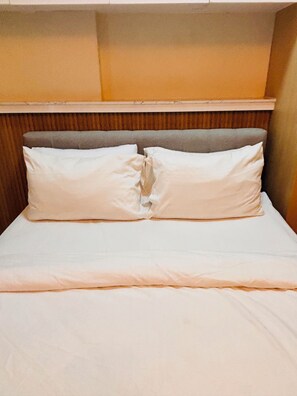 Room, 1 Bedroom | 1 bedroom - Room-stylish & Bright Stay for Work or L (Iloilo)