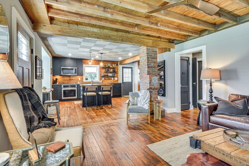 Cozy Cottage: Nature-Filled Winston-Salem Retreat!