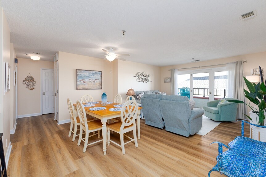 Oceanfront Comfort At Seabreeze Retreat! - Topsail Island, NC