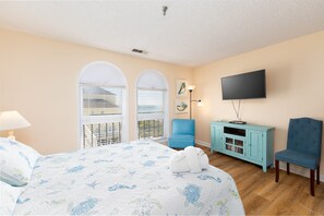 3 makuuhuonetta, silitysrauta/-lauta, ilmainen Wi-Fi, vuodevaatteet