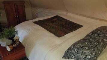 1 quarto, roupa de cama