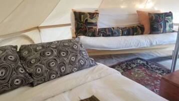 1 quarto, roupa de cama