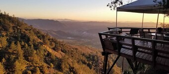 Cozy Rustic Mountain Home with Breathtaking views