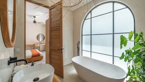 Handtücher, Seife, Shampoo, Toilettenpapier