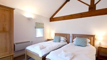 2 Schlafzimmer, BĂŒgeleisen/BĂŒgelbrett, kostenloses WLAN, BettwĂ€sche