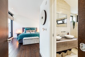 Bathroom - Tufnell Park retreat close to Hampstead Heath (London)
