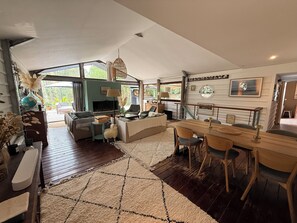 Smart TV, fireplace, video games, stereo