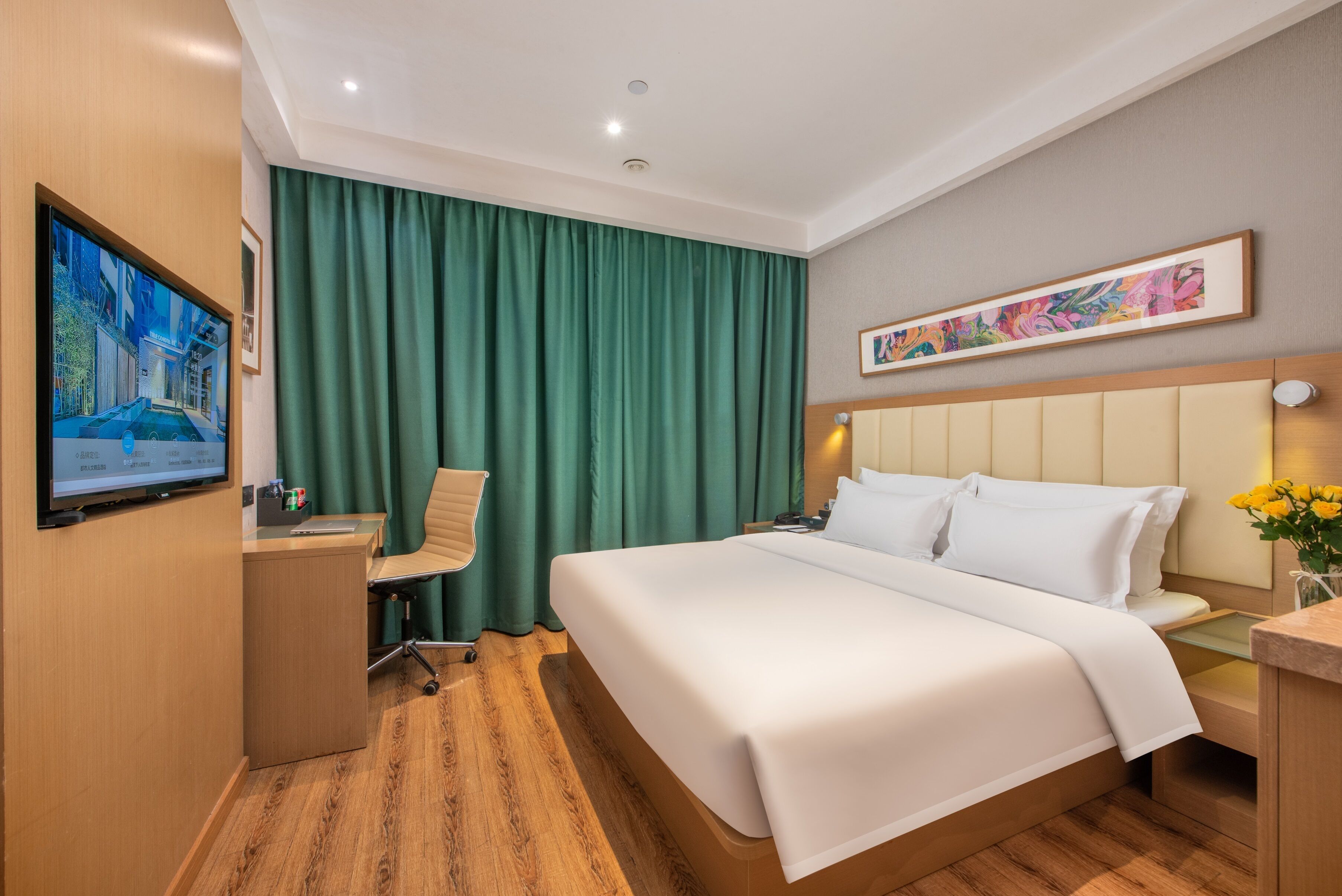 Standard Double Room | Desk, laptop workspace, free WiFi