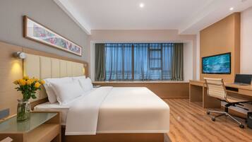 Business Double Room | Desk, laptop workspace, free WiFi