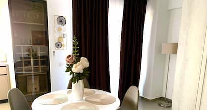 Charming 2-bedroom apartment in Craiova with AC