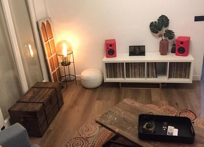 Room with terrace in the center of Ibiza at 250m from the beach.