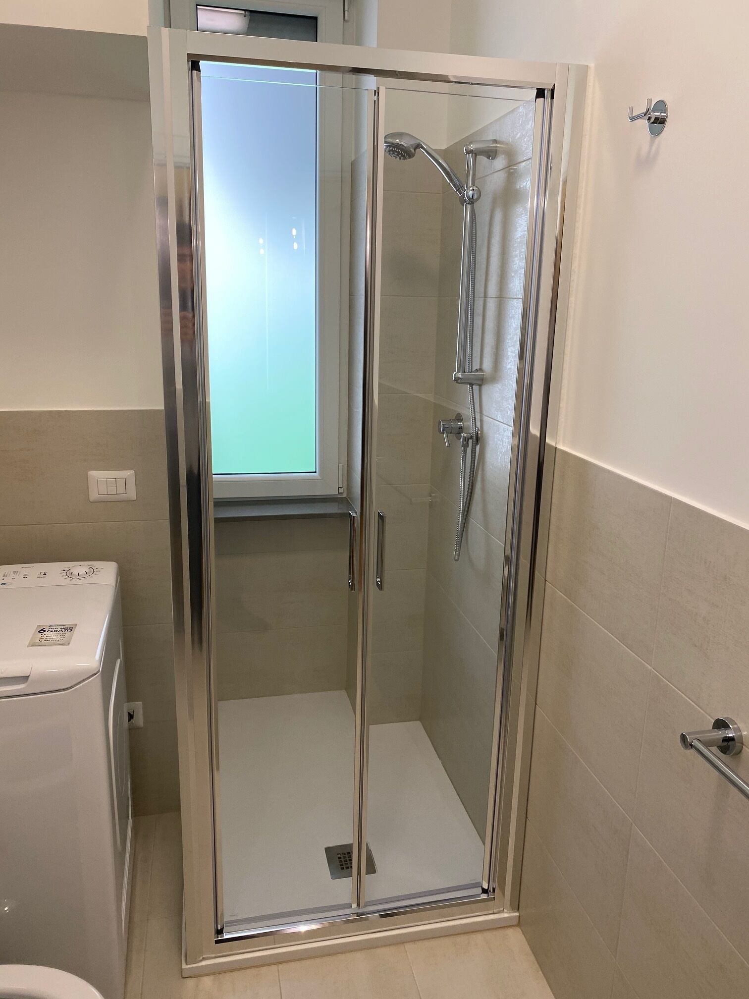 Serviettes fournies, savon, papier toilette